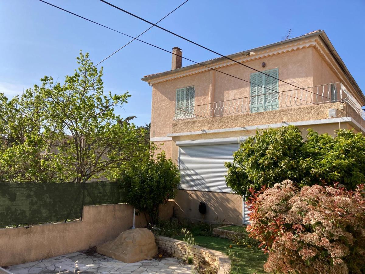 T2 30 M2 Avec Jardin Proche Des Plages Bandol Luaran gambar